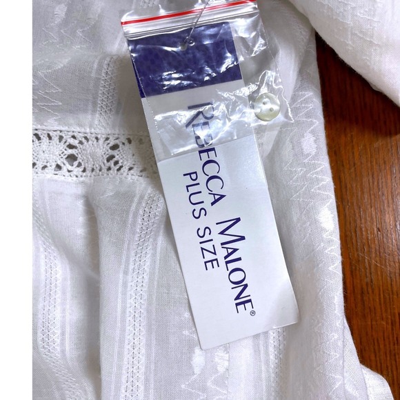 Rebecca Malone Women's 2XL White Embroidered Lace Blouse Button Down Top Chic - Picture 8 of 9